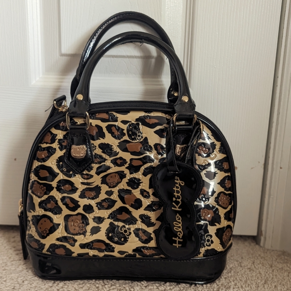 Loungefly hello kitty leopard cheetah animal print gold hw vintage CUTE alma